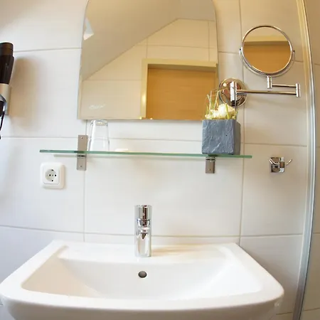Graetz 3* Emmering (Furstenfeldbruck)