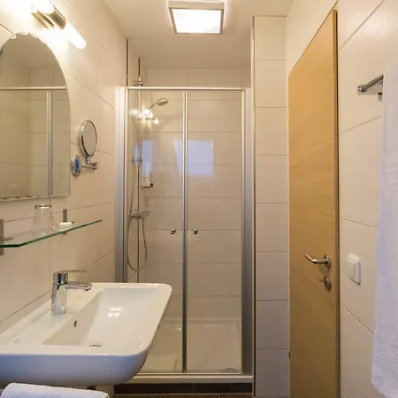 Graetz Hotel 3*